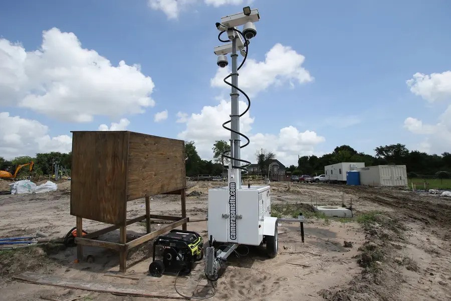 enhancing-security-with-mobile-surveillance-cameras